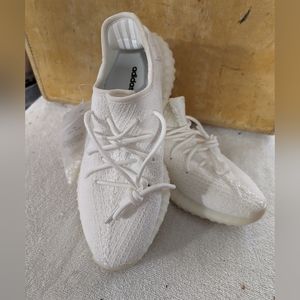 Adidas Yeezy boost 350 V2, sneakers, no box